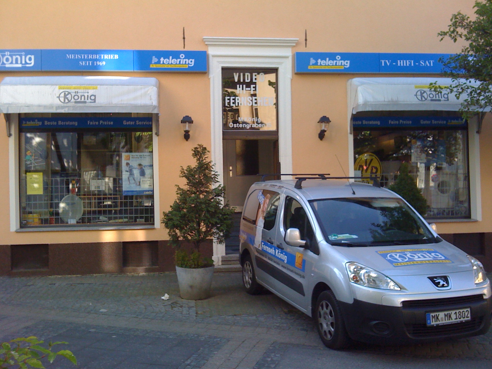 Unser Ladenlokal von außen